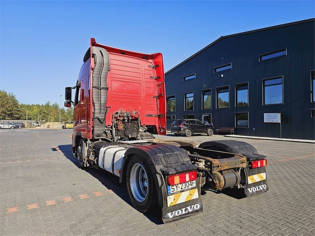 Volvo FH13 XXL MANUAL 420 EURO 5 2011 r MEGA LOW DECK  - Cap tractor: Foto 4 Volvo FH13 XXL MANUAL 420 EURO 5 2011 r MEGA LOW DECK  - Cap tractor: Foto 4