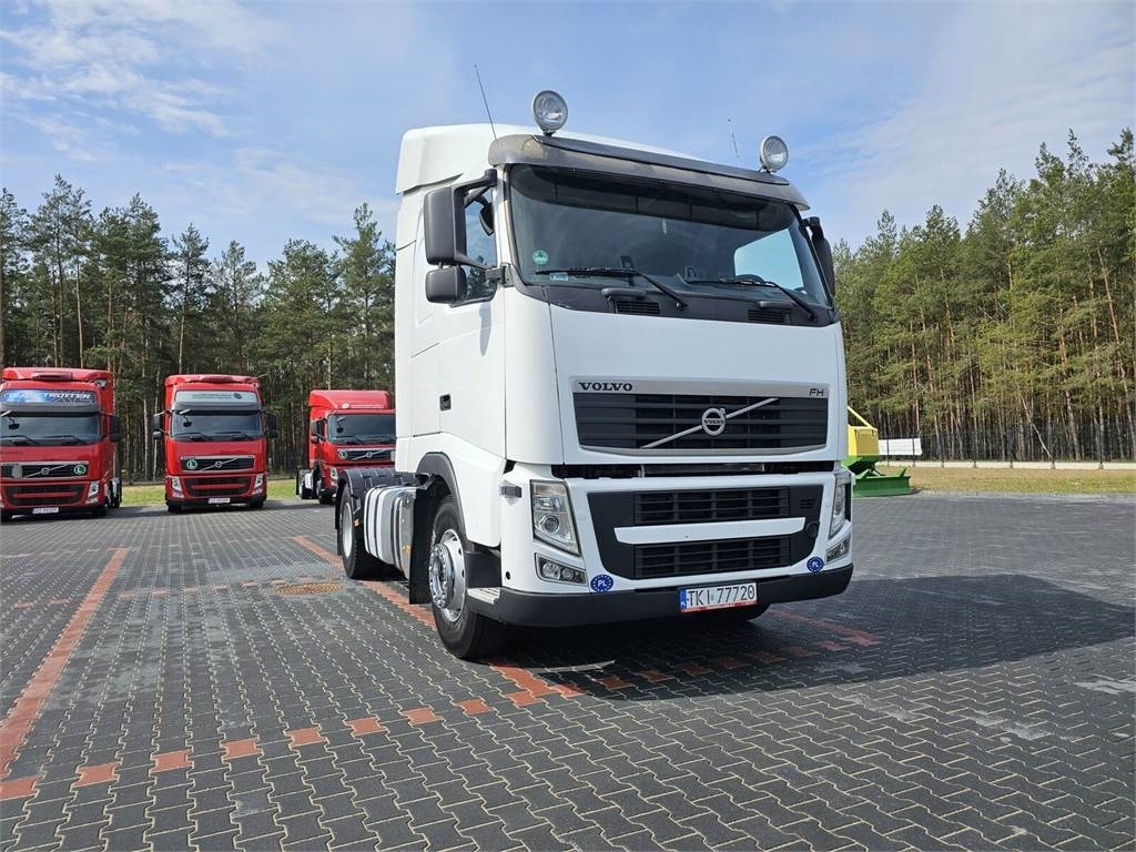 Volvo STANDARD 460 automatic 2009 r - Cap tractor: Foto 1 Volvo STANDARD 460 automatic 2009 r - Cap tractor: Foto 1
