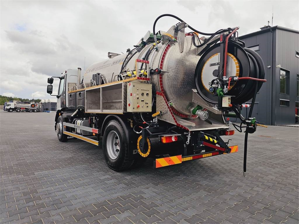 DAF WUKO SCK-4HW for collecting waste liquid separator - Maşină pentru vidanjări: Foto 5 DAF WUKO SCK-4HW for collecting waste liquid separator - Maşină pentru vidanjări: Foto 5
