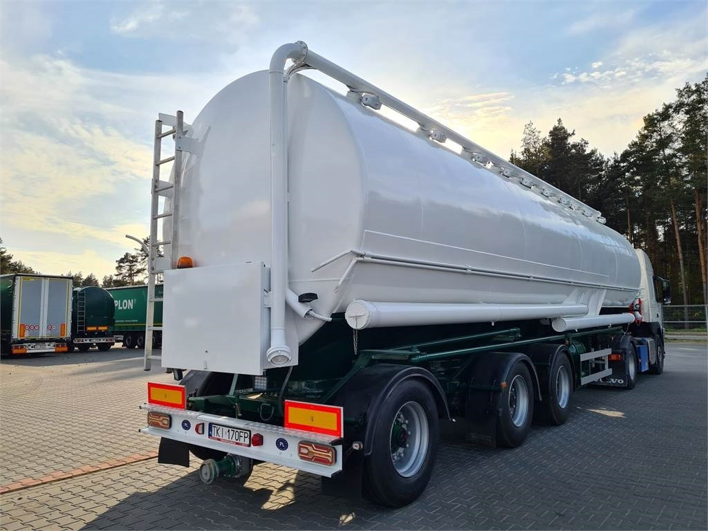 Lambrecht with suction WELGRO fodder, flour, wheat  - Semiremorcă cisternă: Foto 1 Lambrecht with suction WELGRO fodder, flour, wheat  - Semiremorcă cisternă: Foto 1