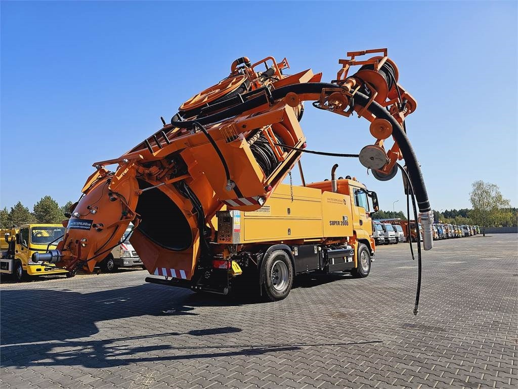MAN Wiedemann SUPER 2000 4x2 WUKO RECYKLING for collec - Maşină pentru vidanjări: Foto 1 MAN Wiedemann SUPER 2000 4x2 WUKO RECYKLING for collec - Maşină pentru vidanjări: Foto 1