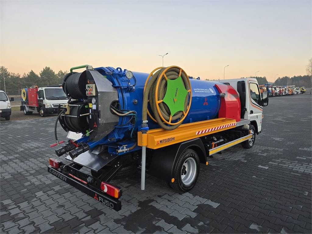 Mitsubishi ROM KOKS SMART COMBI WUKO HOT WATER FOR CLEANING S - Maşina comunala: Foto 1 Mitsubishi ROM KOKS SMART COMBI WUKO HOT WATER FOR CLEANING S - Maşina comunala: Foto 1