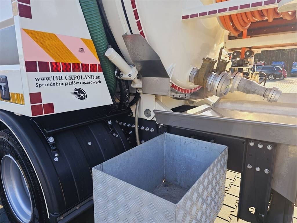 Maşină pentru vidanjări Renault GAMA KANRO KOMBI 5000 WUKO FOR CHANNEL CLEANING: Foto 14 Maşină pentru vidanjări Renault GAMA KANRO KOMBI 5000 WUKO FOR CHANNEL CLEANING: Foto 14