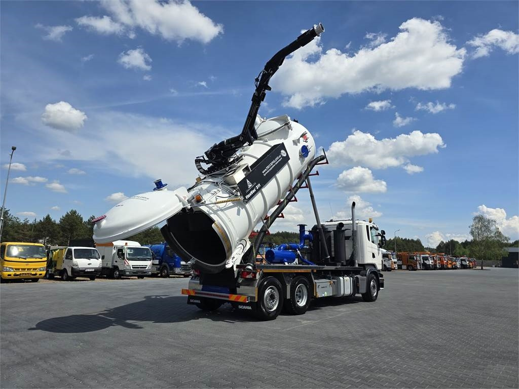 Scania Saugbagger Larsen FlexVac 311 Vacuum suction loade - Maşină pentru vidanjări: Foto 1 Scania Saugbagger Larsen FlexVac 311 Vacuum suction loade - Maşină pentru vidanjări: Foto 1