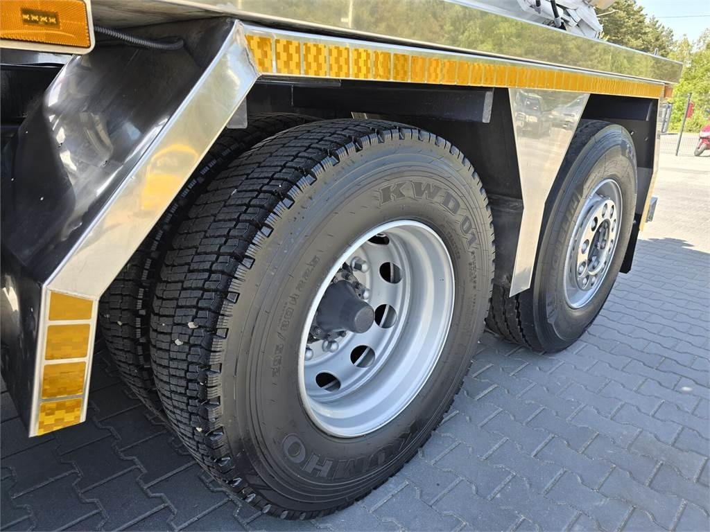 Maşină pentru vidanjări Scania Saugbagger Larsen FlexVac 311 Vacuum suction loade: Foto 12