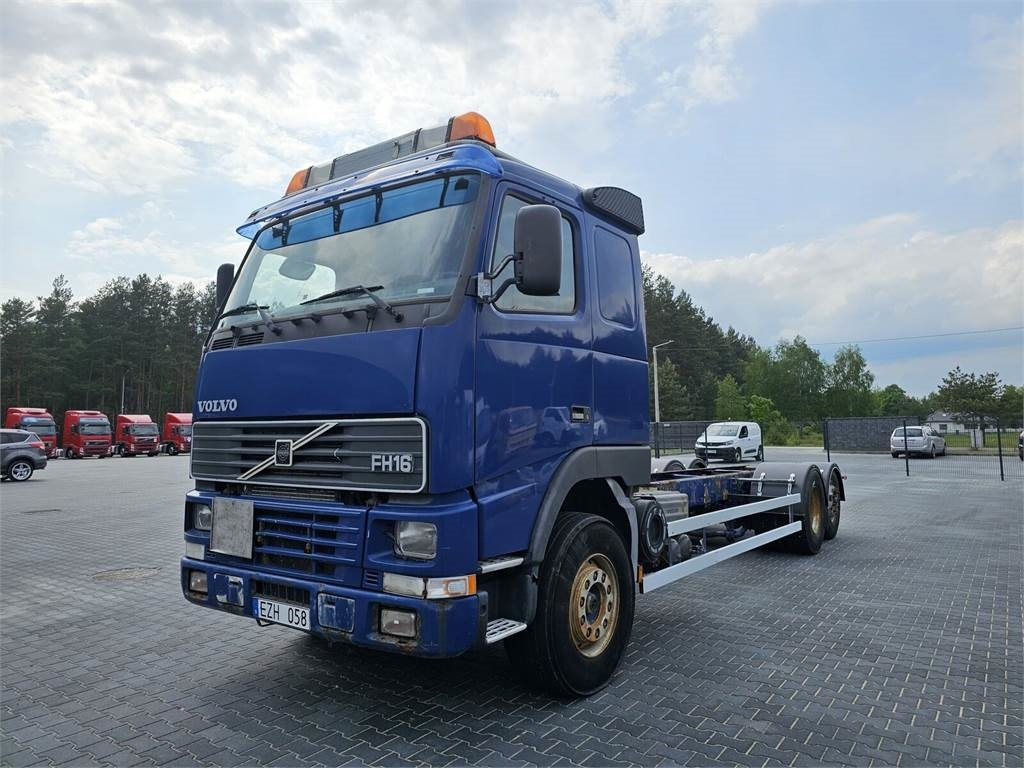 Volvo FH 16 470 KM 6x2 low mileage 229700 km !!!! - Cadru/ Şasiu pentru Camion: Foto 2 Volvo FH 16 470 KM 6x2 low mileage 229700 km !!!! - Cadru/ Şasiu pentru Camion: Foto 2