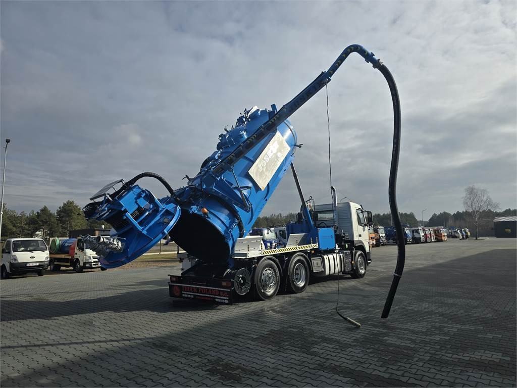 Volvo JOSKIN WUKO FOR CLEANING COMBI - Maşină pentru vidanjări: Foto 1 Volvo JOSKIN WUKO FOR CLEANING COMBI - Maşină pentru vidanjări: Foto 1