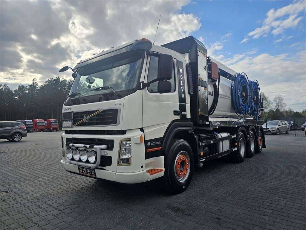 Volvo WUKO ADR ROLBA FOR CLEANING CHANNELS COMBI - Maşină pentru vidanjări: Foto 4 Volvo WUKO ADR ROLBA FOR CLEANING CHANNELS COMBI - Maşină pentru vidanjări: Foto 4