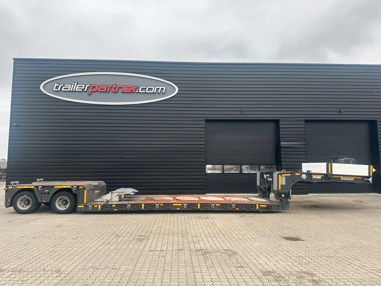Doll Danson 2 achs tiefbett / ausziehbar - Semiremorcă transport agabaritic: Foto 1 Doll Danson 2 achs tiefbett / ausziehbar - Semiremorcă transport agabaritic: Foto 1