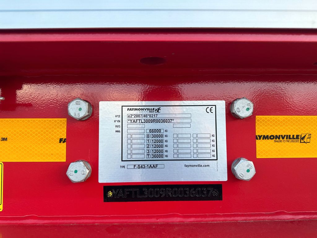 Faymonville 3 achs tieflader / 2 x ausziehbar / 16.300 mm Faymonville 3 achs tieflader / 2 x ausziehbar / 16.300 mm - Semiremorcă transport agabaritic: Foto 5 Faymonville 3 achs tieflader / 2 x ausziehbar / 16.300 mm Faymonville 3 achs tieflader / 2 x ausziehbar / 16.300 mm - Semiremorcă transport agabaritic: Foto 5