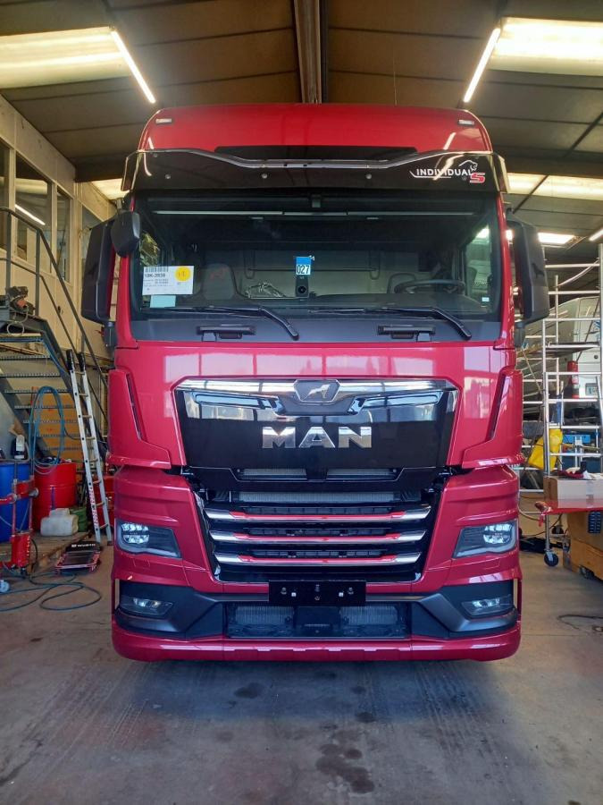MAN TGX 640 - Cap tractor: Foto 2 MAN TGX 640 - Cap tractor: Foto 2