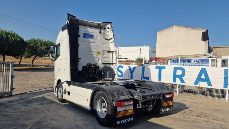 Volvo FH 500 Globetrotter I-save - Cap tractor: Foto 4 Volvo FH 500 Globetrotter I-save - Cap tractor: Foto 4