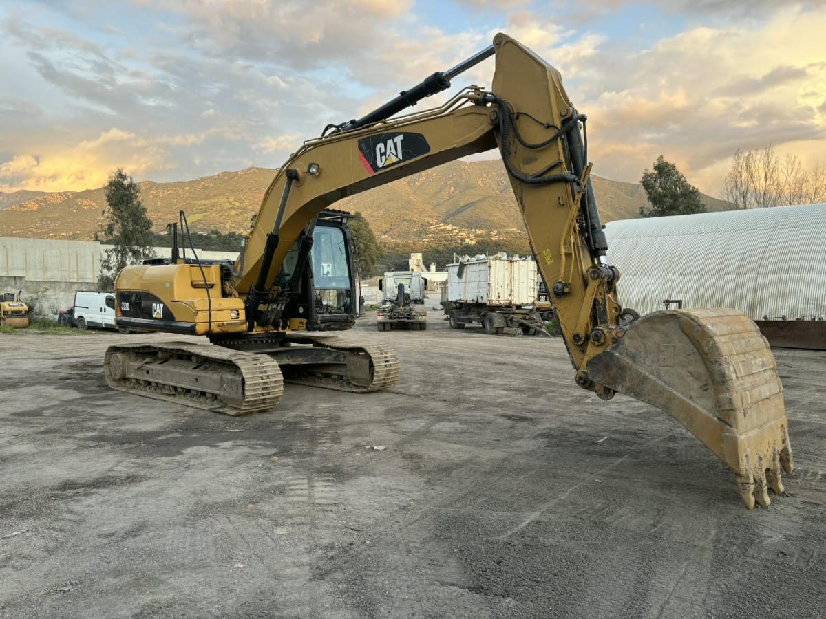 Caterpillar 323D - Excavator pe şenile: Foto 4 Caterpillar 323D - Excavator pe şenile: Foto 4