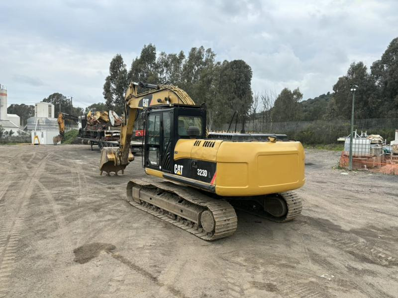 Caterpillar 323D - Excavator pe şenile: Foto 2 Caterpillar 323D - Excavator pe şenile: Foto 2