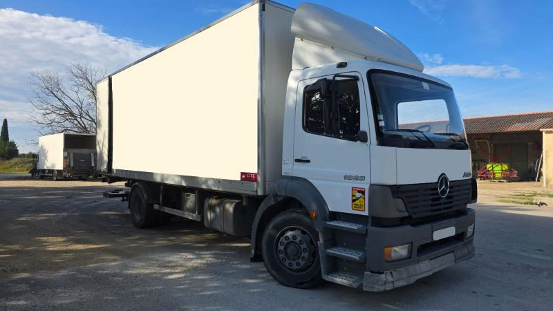 Mercedes Atego 1823 - Camion frigider: Foto 1 Mercedes Atego 1823 - Camion frigider: Foto 1