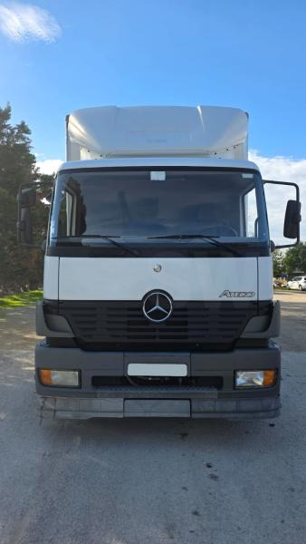 Mercedes Atego 1823 - Camion frigider: Foto 2 Mercedes Atego 1823 - Camion frigider: Foto 2