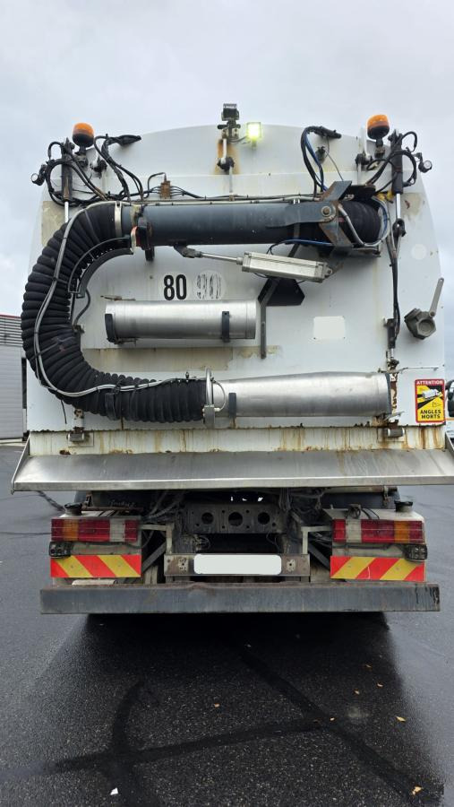 Mercedes Axor 1829 KO - Măturătoare stradală: Foto 2 Mercedes Axor 1829 KO - Măturătoare stradală: Foto 2