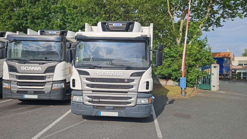 Scania P 320 - Camion frigider: Foto 2 Scania P 320 - Camion frigider: Foto 2