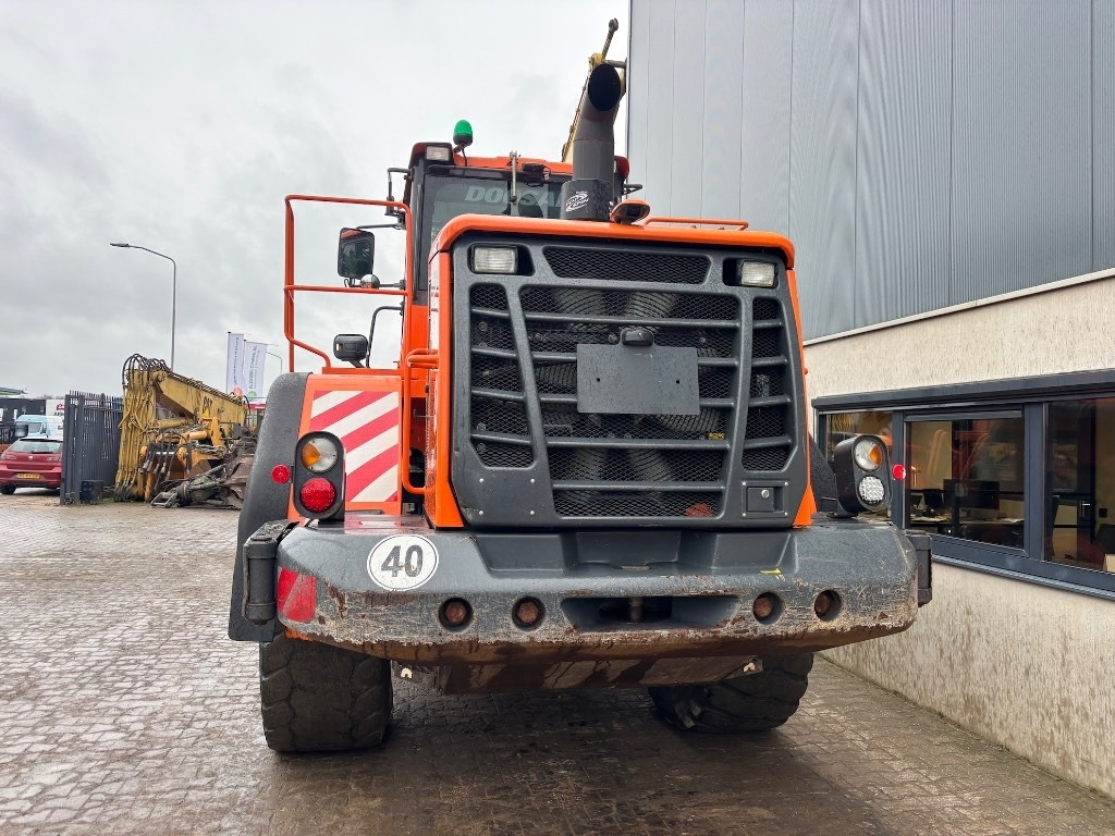 Doosan DL 350-5 - DL350-5 - DL 350 - Încărcător frontal pe pneuri: Foto 4 Doosan DL 350-5 - DL350-5 - DL 350 - Încărcător frontal pe pneuri: Foto 4