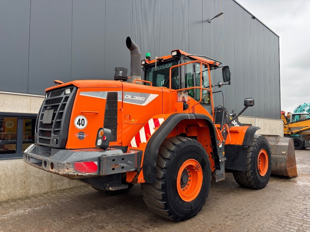 Doosan DL 350-5 - DL350-5 - DL 350 - Încărcător frontal pe pneuri: Foto 5 Doosan DL 350-5 - DL350-5 - DL 350 - Încărcător frontal pe pneuri: Foto 5