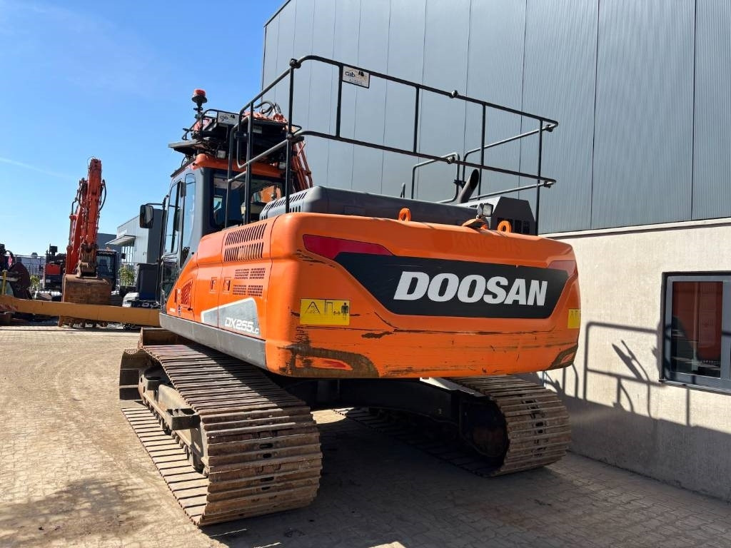 Doosan DX 255 LC-5 -- DX255LC -- DX 225 - Excavator pe şenile: Foto 4 Doosan DX 255 LC-5 -- DX255LC -- DX 225 - Excavator pe şenile: Foto 4