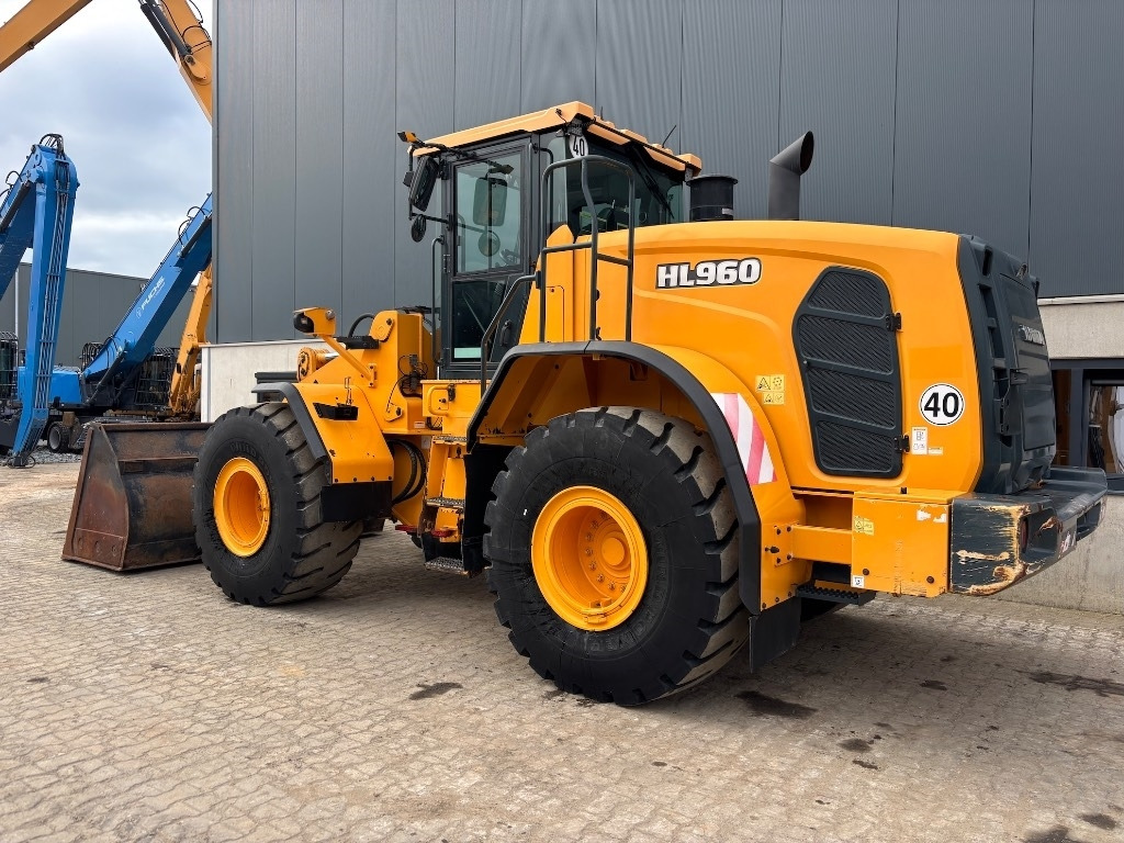 Hyundai HL 960 - 955 - Încărcător frontal pe pneuri: Foto 4 Hyundai HL 960 - 955 - Încărcător frontal pe pneuri: Foto 4