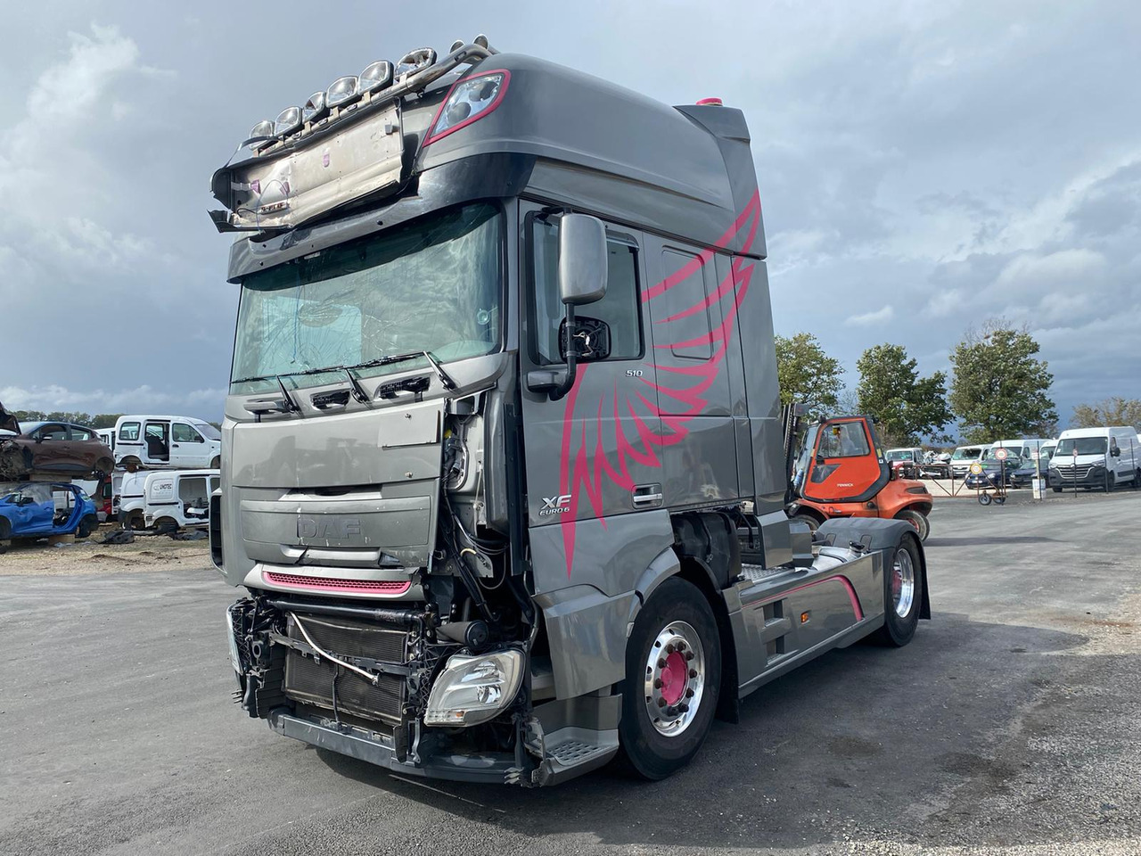 DAF XF 510 Super Space Cab - Cap tractor: Foto 1 DAF XF 510 Super Space Cab - Cap tractor: Foto 1