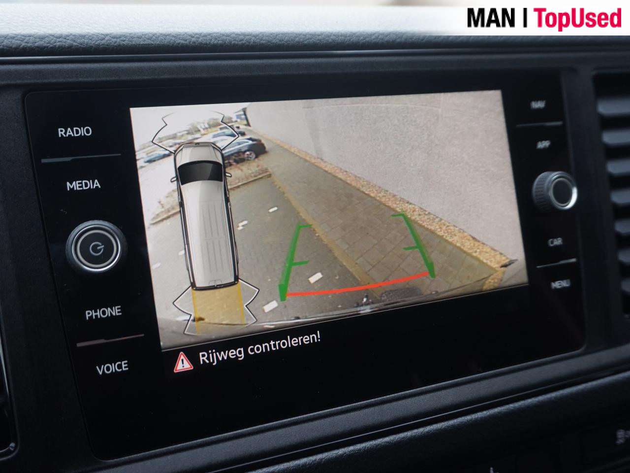 VOLKSWAGEN Crafter 35 2.0 TDI L4H3 Highline - Dubă: Foto 5 VOLKSWAGEN Crafter 35 2.0 TDI L4H3 Highline - Dubă: Foto 5
