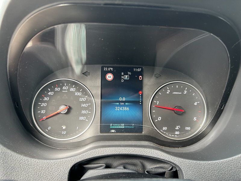 Mercedes-Benz Sprinter 515 1.9 CDI / Chassis Cabine / WB 433 cm / 324 dkm / APK TUV 03-26 - Autoutilitară: Foto 4 Mercedes-Benz Sprinter 515 1.9 CDI / Chassis Cabine / WB 433 cm / 324 dkm / APK TUV 03-26 - Autoutilitară: Foto 4