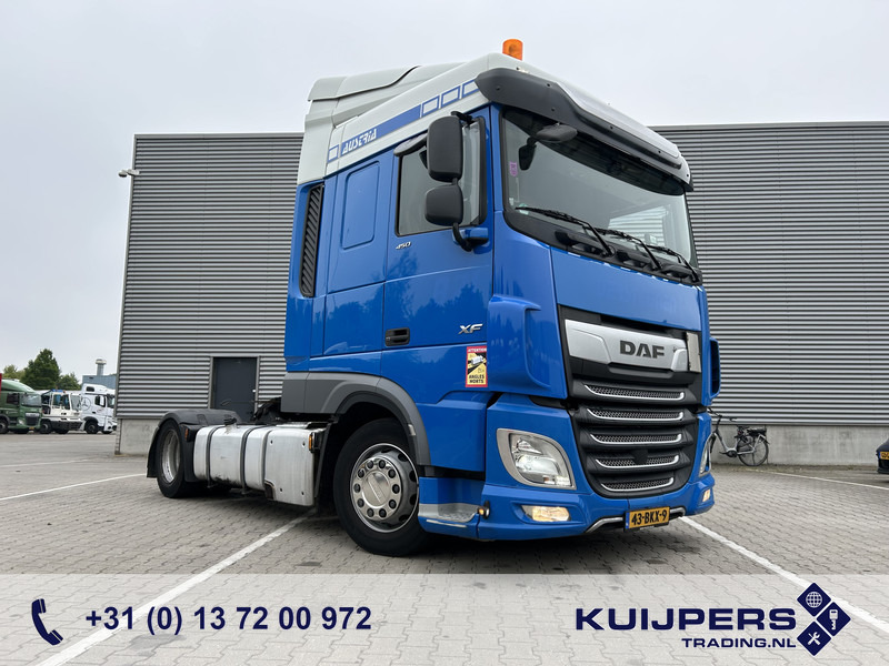 DAF XF 450 FT SC / Mega - Lowdeck / 681 dkm / 2 Tanks / Tacho V2 / Stand Airco - Cap tractor: Foto 1 DAF XF 450 FT SC / Mega - Lowdeck / 681 dkm / 2 Tanks / Tacho V2 / Stand Airco - Cap tractor: Foto 1