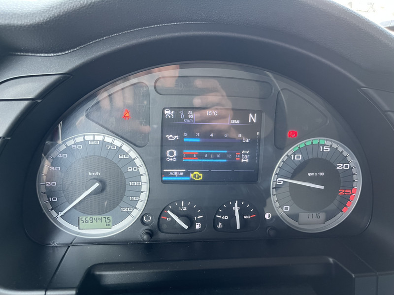 Iveco S-Way AT 420 / Full LED / 569 dkm / 2 Tanks / 2 Fridge / APK TUV 03-26 - Cap tractor: Foto 4 Iveco S-Way AT 420 / Full LED / 569 dkm / 2 Tanks / 2 Fridge / APK TUV 03-26 - Cap tractor: Foto 4