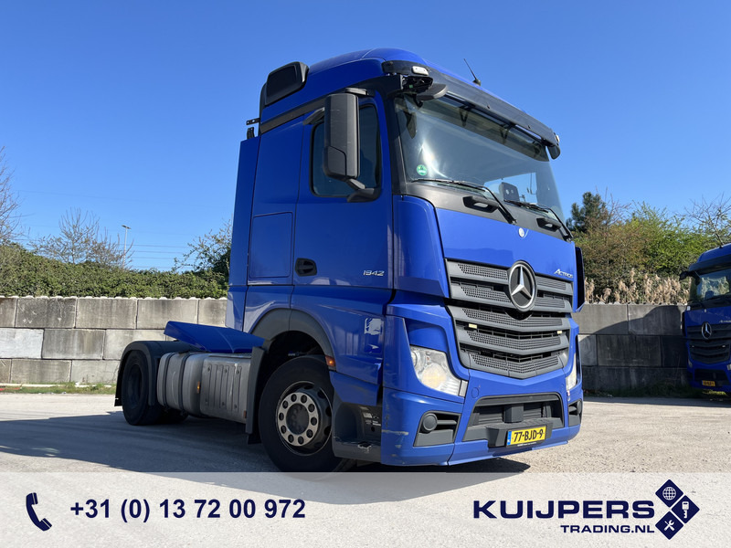 Mercedes-Benz Actros 1842 Streamspace / 945 dkm / 2 Tanks / NL Truck - Cap tractor: Foto 1 Mercedes-Benz Actros 1842 Streamspace / 945 dkm / 2 Tanks / NL Truck - Cap tractor: Foto 1