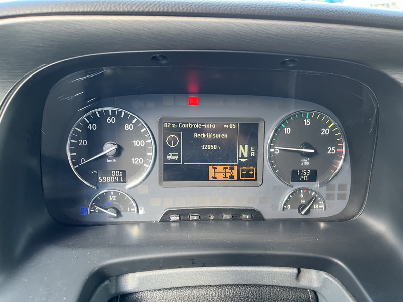 Mercedes-Benz Actros 2546 V6 / MP3 F04 Megaspace / 598 dkm / 6x2 Steer + Lift / NL Truck - Cap tractor: Foto 4 Mercedes-Benz Actros 2546 V6 / MP3 F04 Megaspace / 598 dkm / 6x2 Steer + Lift / NL Truck - Cap tractor: Foto 4