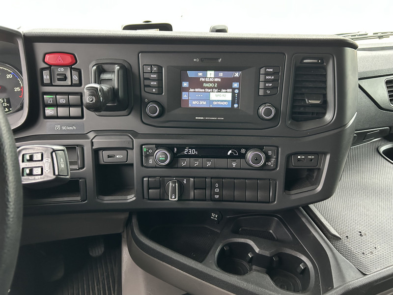 Scania R450 Highline / Retarder / 779 dkm / APK TUV 03-26 - Cap tractor: Foto 5 Scania R450 Highline / Retarder / 779 dkm / APK TUV 03-26 - Cap tractor: Foto 5