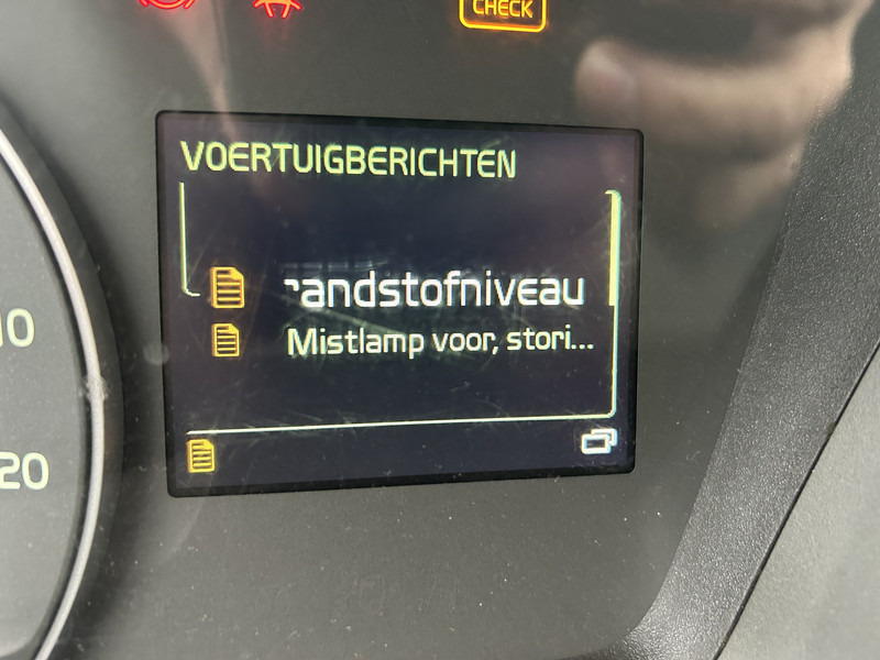 Volvo FH 420 Globetrotter / 842 dkm / VEB+ / Smart Tacho V2 / Dynamic Steering - Cap tractor: Foto 5 Volvo FH 420 Globetrotter / 842 dkm / VEB+ / Smart Tacho V2 / Dynamic Steering - Cap tractor: Foto 5