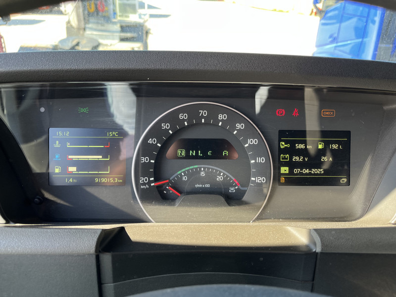 Volvo FH 420 Globetrotter / 919 dkm / 2 Tanks / VEB+ / APK TUV 07-25 - Cap tractor: Foto 4 Volvo FH 420 Globetrotter / 919 dkm / 2 Tanks / VEB+ / APK TUV 07-25 - Cap tractor: Foto 4