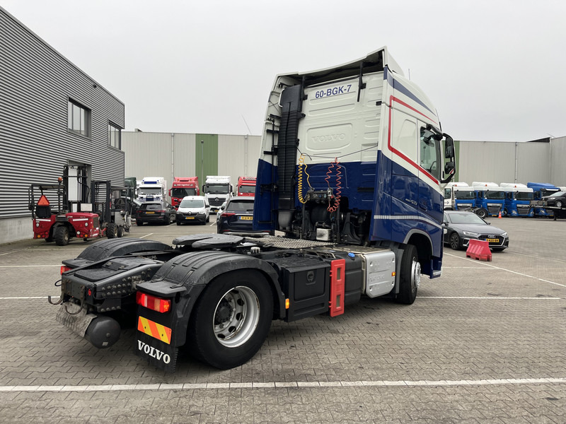 Volvo FH 420 Globetrotter / Dynamic Steering / New Tacho V2 / VEB+ / APK TUV 10-25 - Cap tractor: Foto 2 Volvo FH 420 Globetrotter / Dynamic Steering / New Tacho V2 / VEB+ / APK TUV 10-25 - Cap tractor: Foto 2