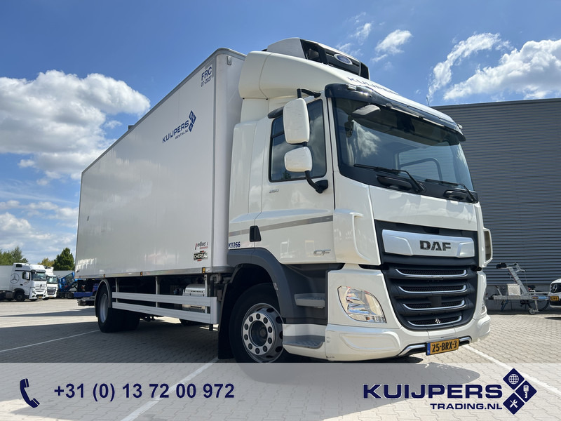 DAF CF 260 FA / Carrier Koeler - 30 gr / Chereau Frigobox / Laadklep 2000 kg - Camion frigider: Foto 1 DAF CF 260 FA / Carrier Koeler - 30 gr / Chereau Frigobox / Laadklep 2000 kg - Camion frigider: Foto 1