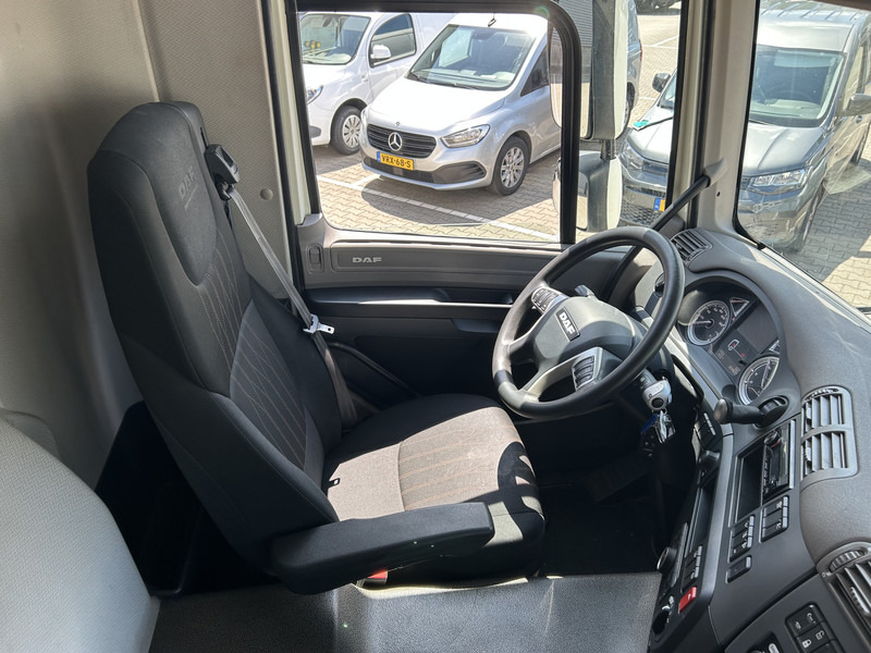 DAF CF 260 FA / Carrier Koeler - 30 gr / Chereau Frigobox / Laadklep 2000 kg - Camion frigider: Foto 3 DAF CF 260 FA / Carrier Koeler - 30 gr / Chereau Frigobox / Laadklep 2000 kg - Camion frigider: Foto 3