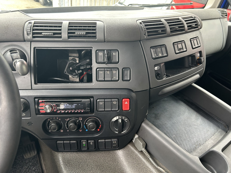 DAF CF 370 FA + Pacton MXD 218 / Curtainside Combi / Loadlift / APK TUV 05-26 - Camion cu prelată: Foto 5 DAF CF 370 FA + Pacton MXD 218 / Curtainside Combi / Loadlift / APK TUV 05-26 - Camion cu prelată: Foto 5