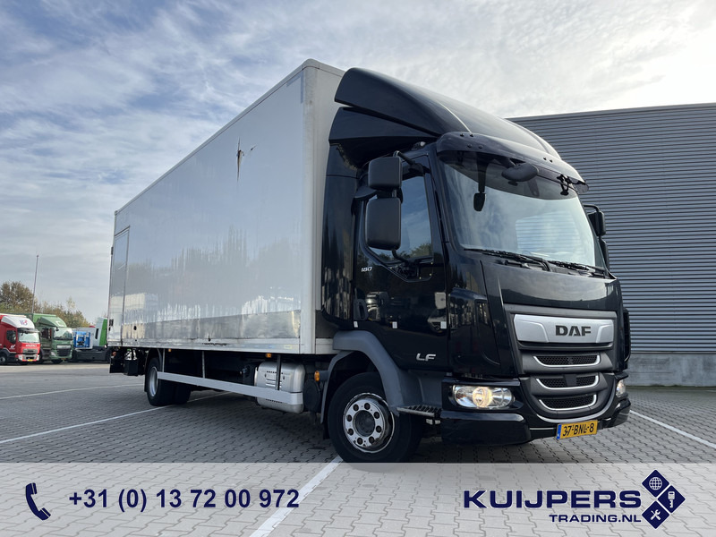 DAF LF 180 FA Euro 6 / 12 Ton / 400 dkm / Box / Laadklep - Camion furgon: Foto 1 DAF LF 180 FA Euro 6 / 12 Ton / 400 dkm / Box / Laadklep - Camion furgon: Foto 1