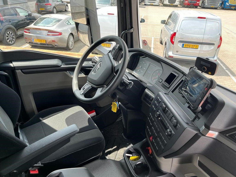 MAN TGM 18.250 / Carrier Koeler -30 gr / Chereau Frigobox / Laadklep / APK 06-26 - Camion frigider: Foto 3 MAN TGM 18.250 / Carrier Koeler -30 gr / Chereau Frigobox / Laadklep / APK 06-26 - Camion frigider: Foto 3