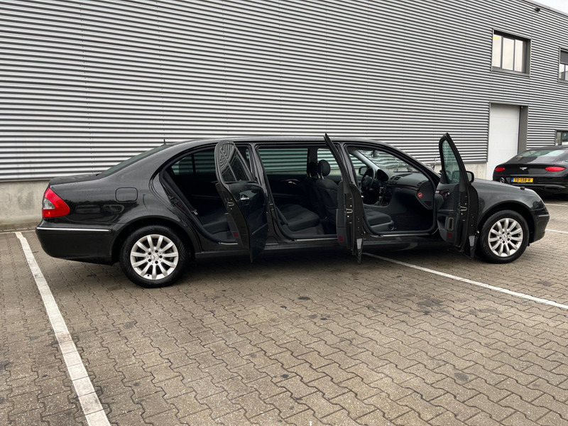 Mercedes-Benz E-Klasse / Limousine / 240 Avantgarde / 4-Matic / 8-pers / APK/TUV 09-2026 / - Berlină/ Sedan: Foto 3 Mercedes-Benz E-Klasse / Limousine / 240 Avantgarde / 4-Matic / 8-pers / APK/TUV 09-2026 / - Berlină/ Sedan: Foto 3