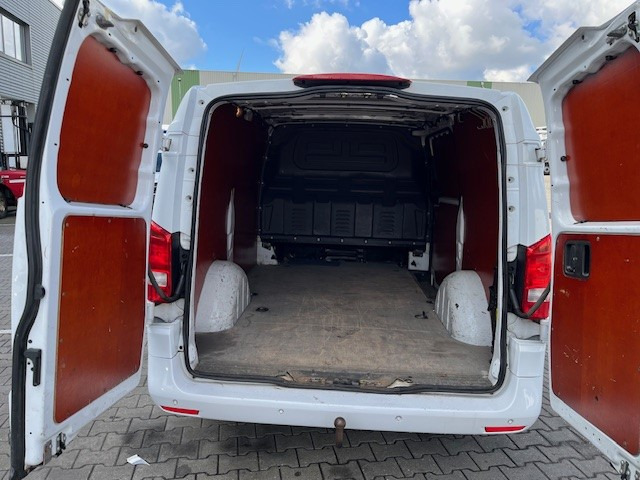Autoutilitară compactă Mercedes-Benz Vito 109 CDI Lang / Airco / Cruise / Trekhaak / APK 01-26: Foto 11