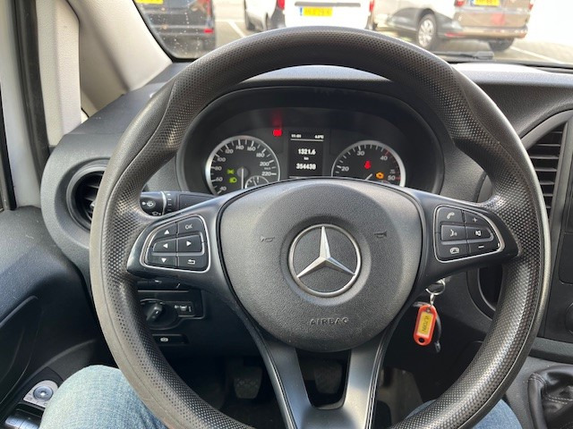 Mercedes-Benz Vito 109 CDI Lang / Airco / Cruise / Trekhaak / APK 01-26 - Autoutilitară compactă: Foto 5 Mercedes-Benz Vito 109 CDI Lang / Airco / Cruise / Trekhaak / APK 01-26 - Autoutilitară compactă: Foto 5