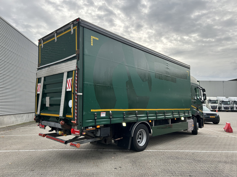 Renault T 380 Comfort / 820 dkm / Curtainside / Loadlift / APK TUV 02-26 - Camion cu prelată: Foto 2 Renault T 380 Comfort / 820 dkm / Curtainside / Loadlift / APK TUV 02-26 - Camion cu prelată: Foto 2