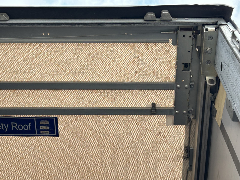 Schmitz Cargobull SCB S3T / Schuifzeil / Kooi Aap / Lift + Stuuras / APK 05-26 - Semiremorcă prelată: Foto 4 Schmitz Cargobull SCB S3T / Schuifzeil / Kooi Aap / Lift + Stuuras / APK 05-26 - Semiremorcă prelată: Foto 4