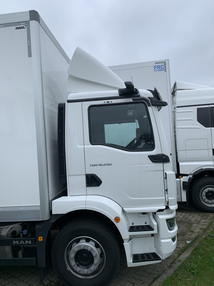 TGM 18.290 4×2 LL Skåp Öppningsbar sida - Camion furgon: Foto 2 TGM 18.290 4×2 LL Skåp Öppningsbar sida - Camion furgon: Foto 2