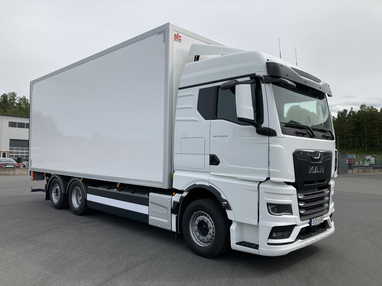 TGX 26.510 6×2-4 Fjärrbil Skåp PLS - Camion pentru transportul băuturilor: Foto 4 TGX 26.510 6×2-4 Fjärrbil Skåp PLS - Camion pentru transportul băuturilor: Foto 4