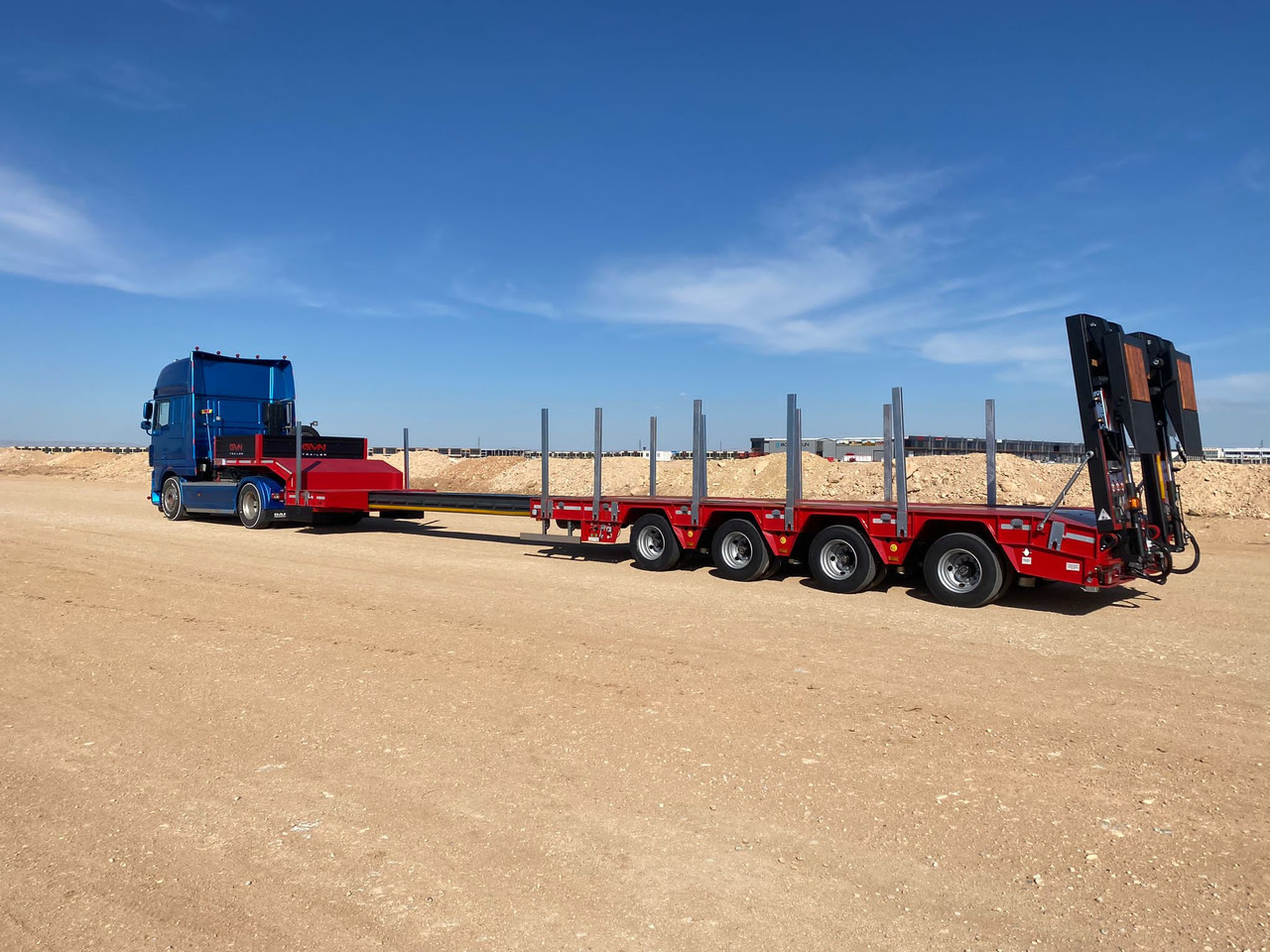 GVN Trailer 4 AXLE EXTENDABLE LOWBED - Semiremorcă transport agabaritic: Foto 3 GVN Trailer 4 AXLE EXTENDABLE LOWBED - Semiremorcă transport agabaritic: Foto 3